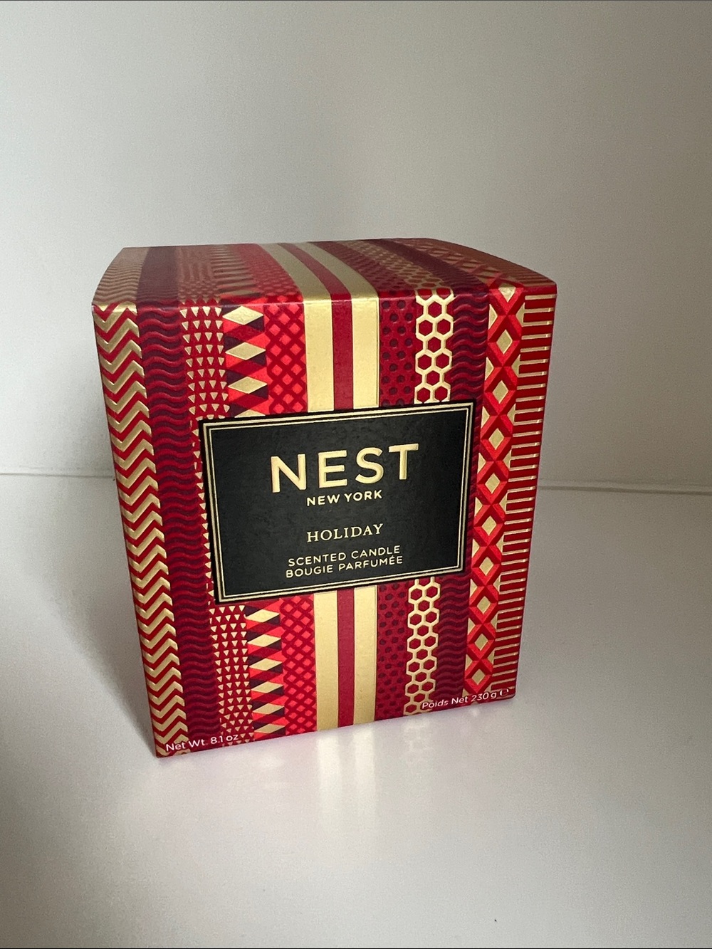 NEST Fragrances Holiday Candle - Red & Gold Decorative Box 8.1 oz